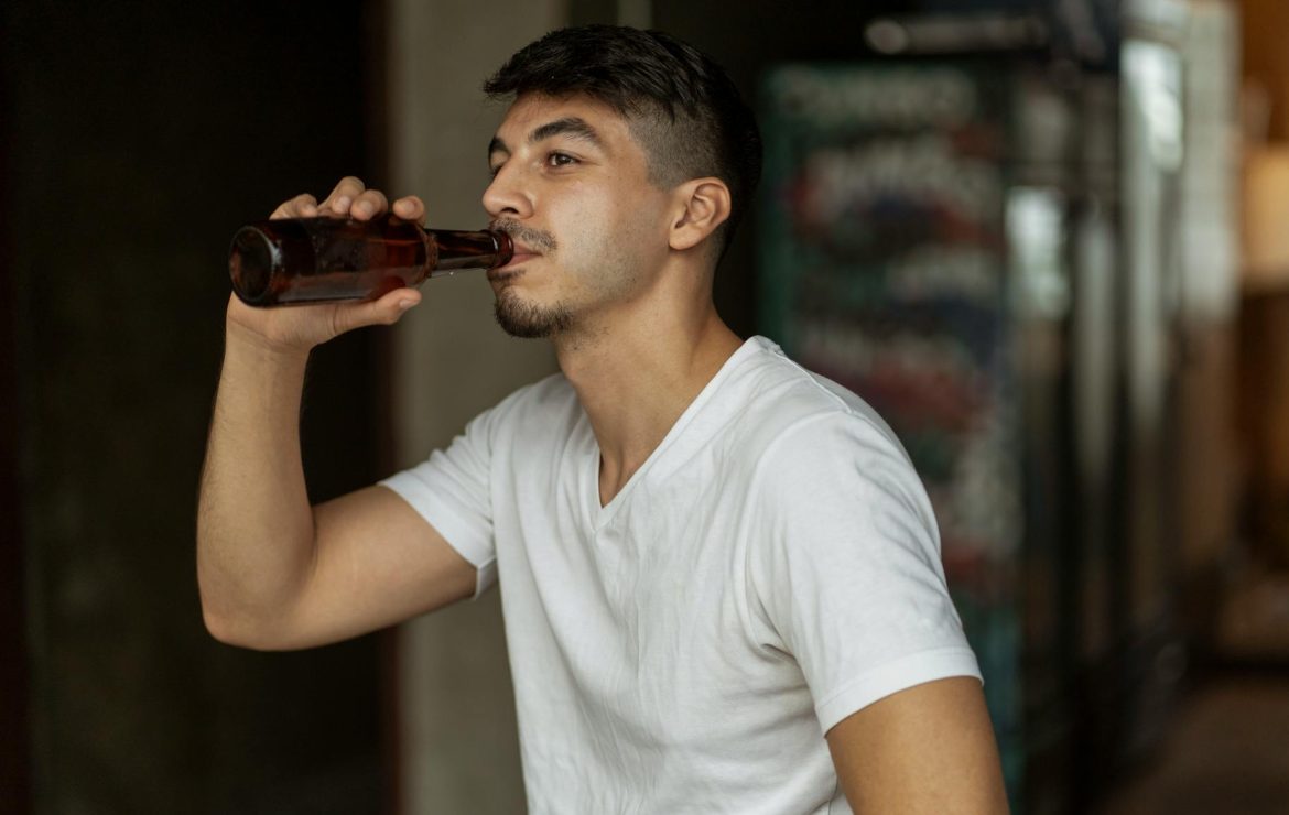 Alcoolul: efecte, dependență, sevraj periculos și opțiuni de tratament