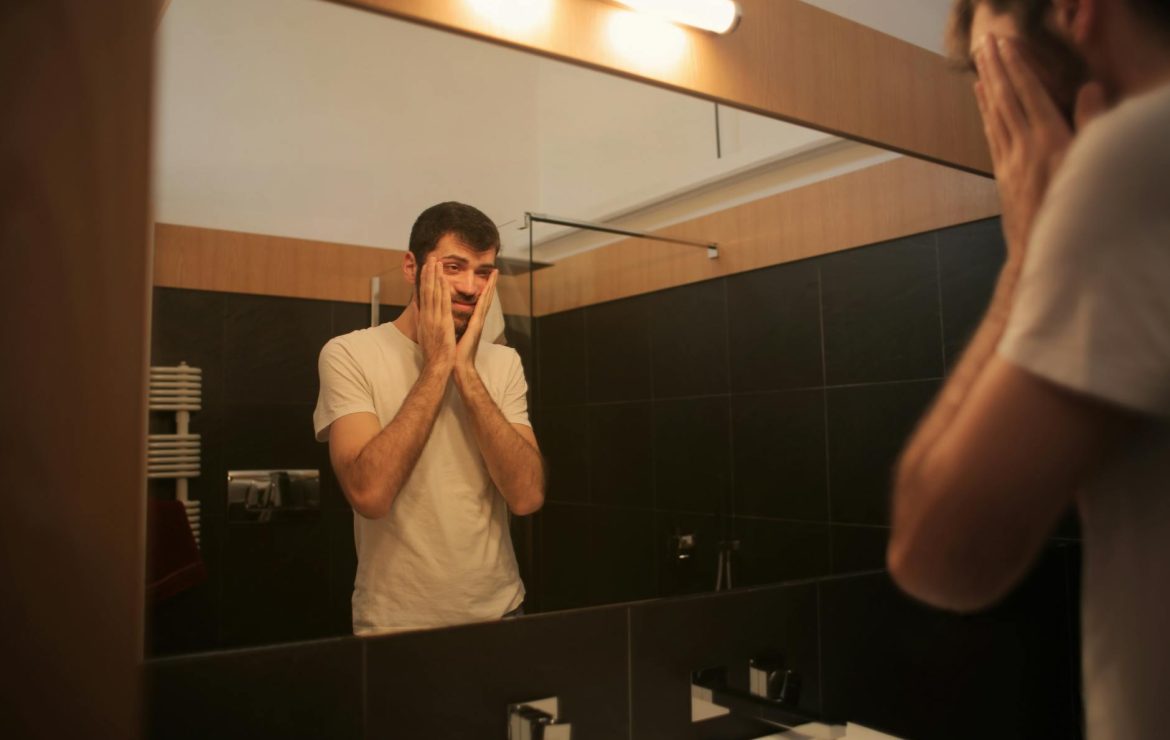 Catinone sintetice („bath salts”): efecte, riscuri și toxicitate